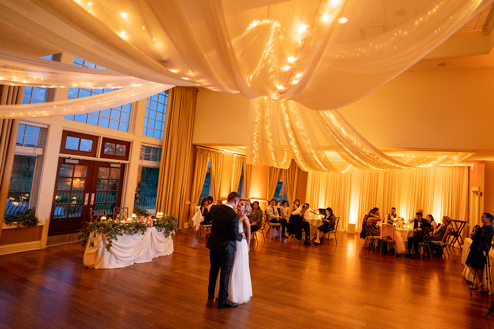 Wedding At Arrowhead Country Club Wheaton Happily Ever After By Amy